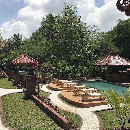 Rumah Dharma 2 Riverside Hotel Magelang Eksteriør billede